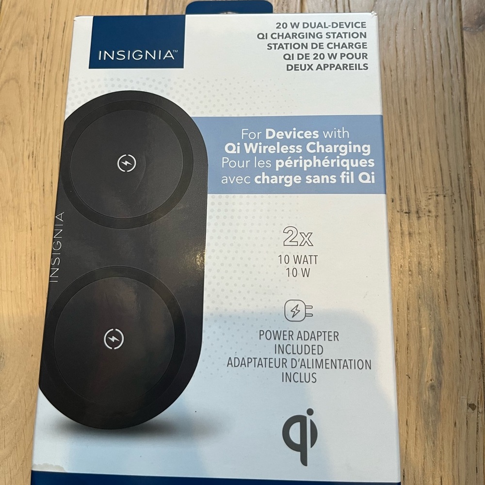 Insignia dual wireless charger